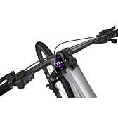 Le Bosch Kiox 300 monté sur un vélo électrique. Vous pouvez voir la fonction de navigation de l'écran du Bosch Kiox 300 ici.