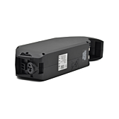 Vue en trois quarts de la partie inférieure de la batterie de vélo Bosch Powerpack 700 Active/Performance cadre E-Bike Vision. La batterie est posée sur le côté.