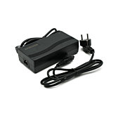 Vue trois-quarts du chargeur compatible Gazelle Impulse 42V 3A avec connecteur Rosenberger. L'adaptateur correspondant est bien visible.