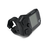 Vue en trois quarts de l'ordinateur de vélo Shimano Steps display SC-E5000 sous un angle élevé