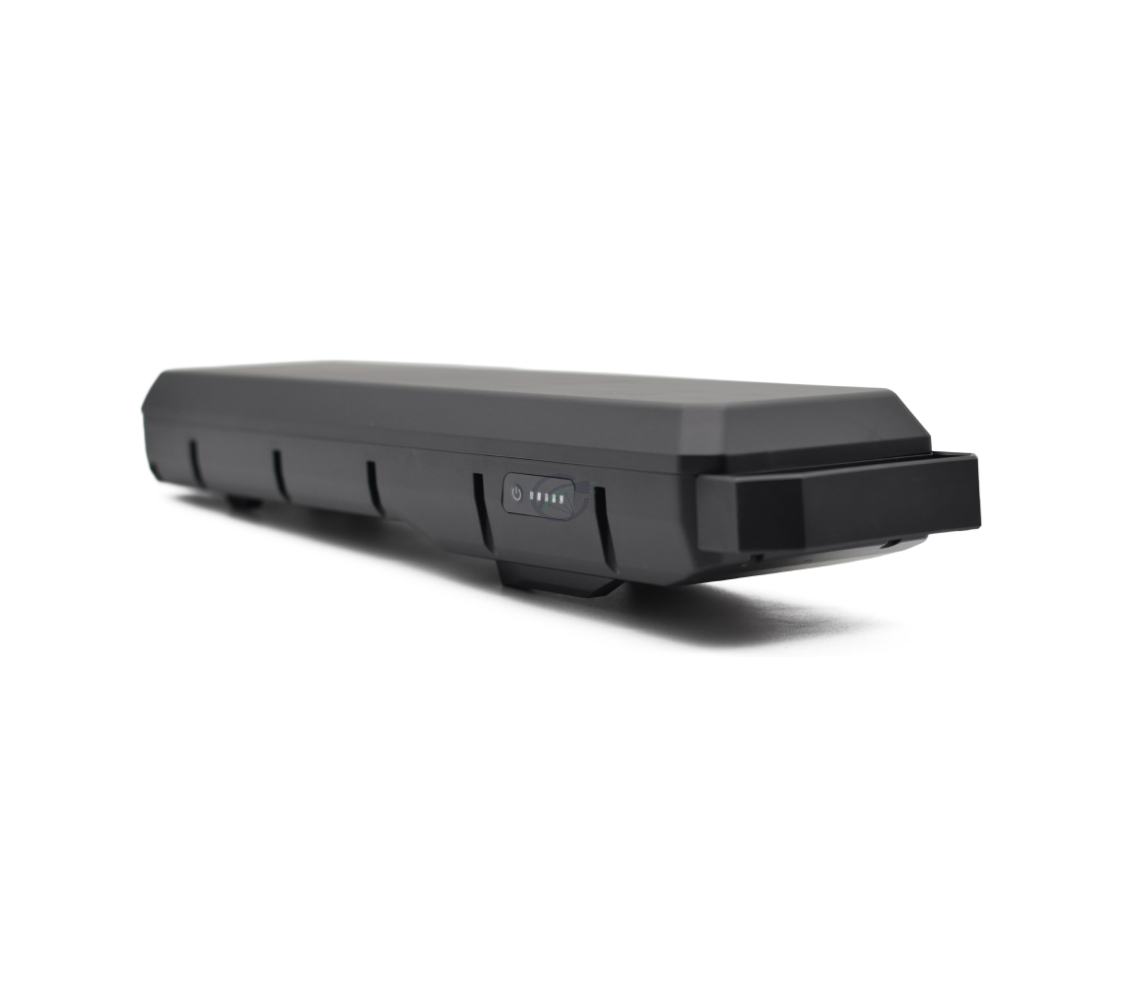 Vue en trois quarts sous un angle plus bas de la batterie de vélo Bosch Powerpack 540 Performance/Active porte-bagages E-Bike Vision.