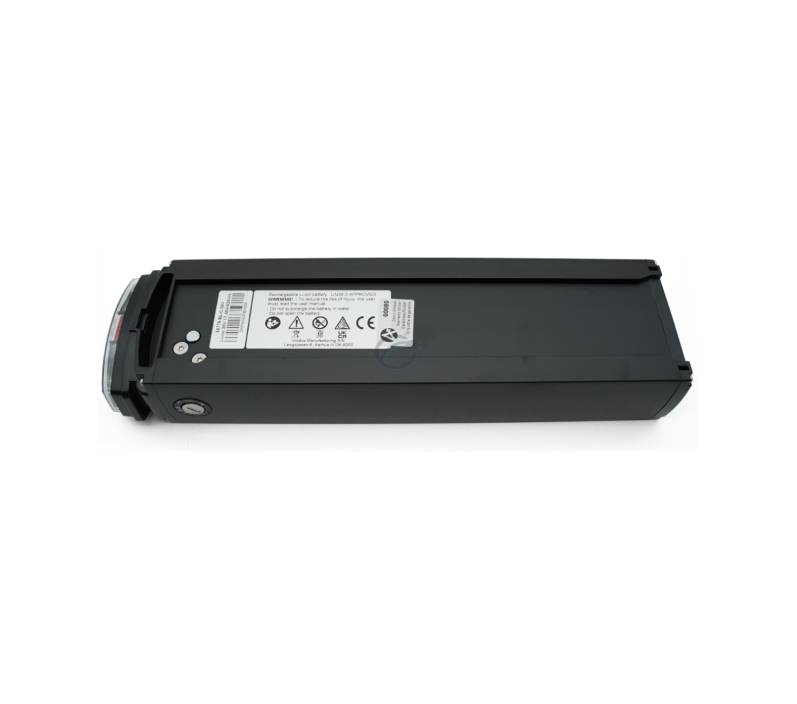Vue de dessous de la batterie de vélo Promovec Carrier 6.2XL 36V 17.4Ah. L'étiquette en bas de la batterie est clairement visible.